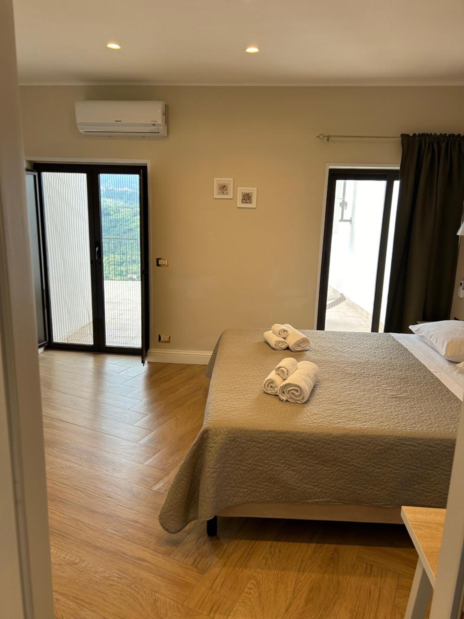 Ca'Del Borgo B&B Country House Ogliastro Cilento Rom bilde